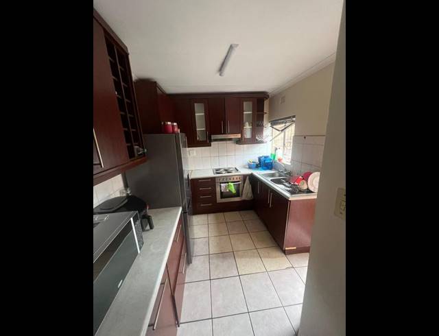 3 BEDROOM PROPERTY TO RENT IN PENINA PARK